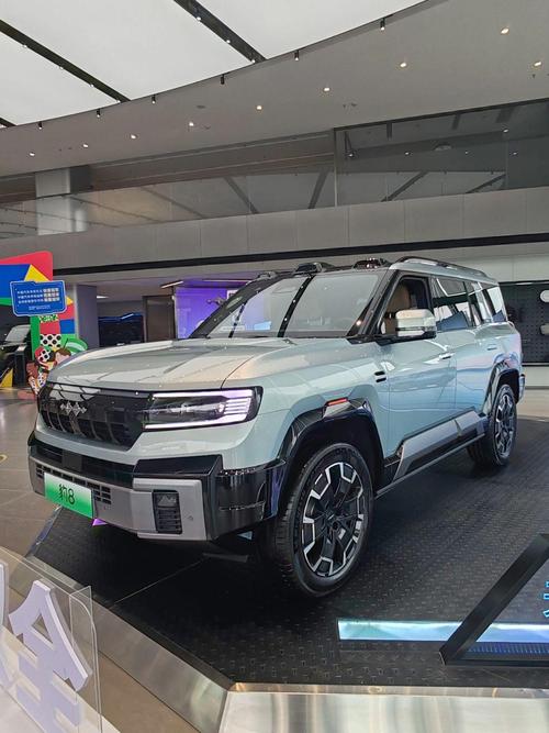 深圳4比亚迪方程豹硬派越野的爆款，英菲尼迪35周年与你共成长